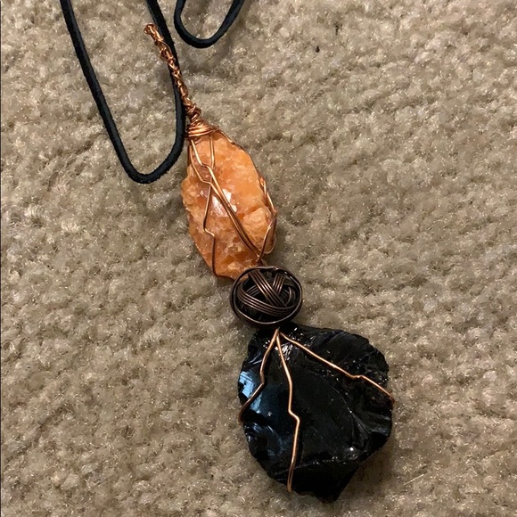 OBSIDIAN NECKLACE
